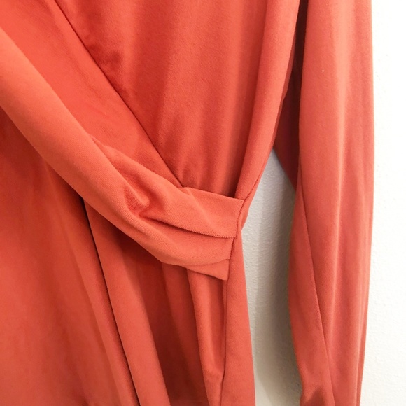 Athleta Burnt Orange Roya Top - Picture 3 of 7